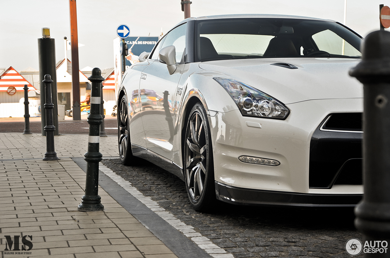 Nissan GT-R 2011