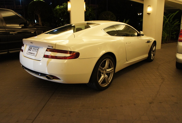 Aston Martin DB9