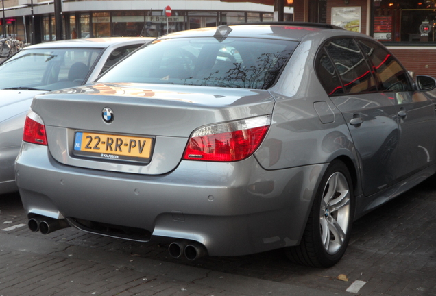 BMW M5 E60 2005