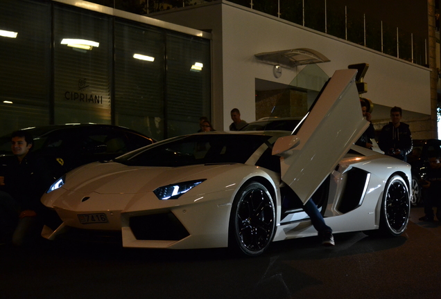 Lamborghini Aventador LP700-4