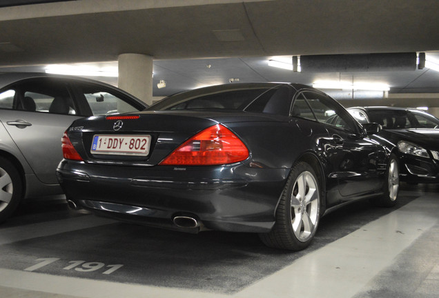 Mercedes-Benz SL 600 R230