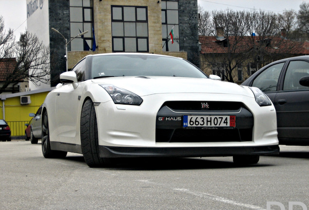 Nissan GT-R