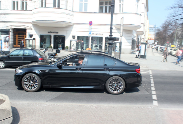 BMW M5 F10 2011