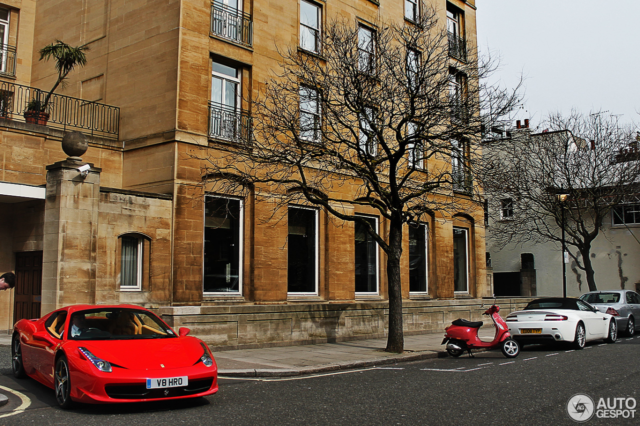 Aston Martin V8 Vantage Roadster