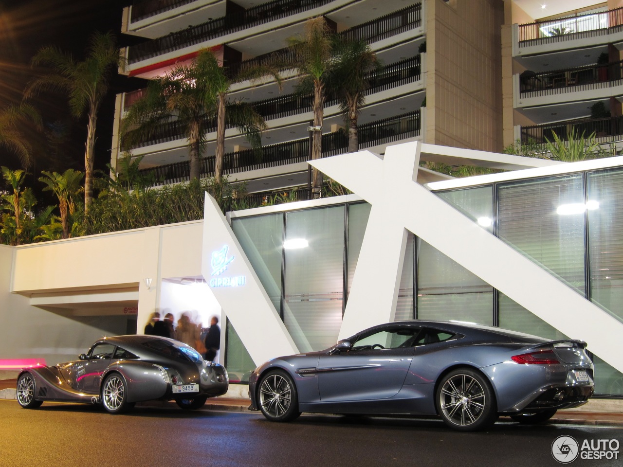 Aston Martin Vanquish 2013