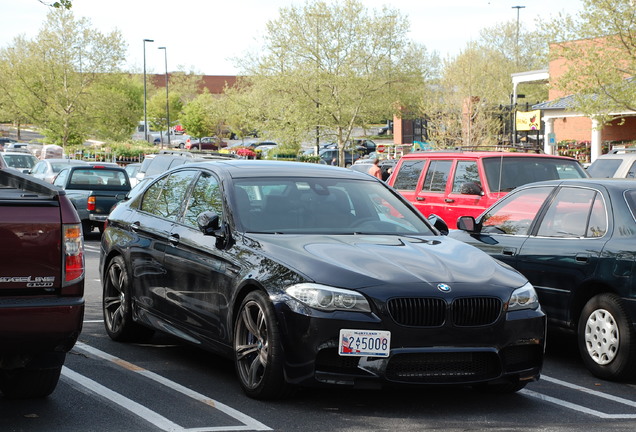 BMW M5 F10 2011