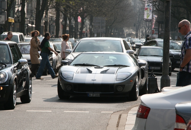 Ford GT