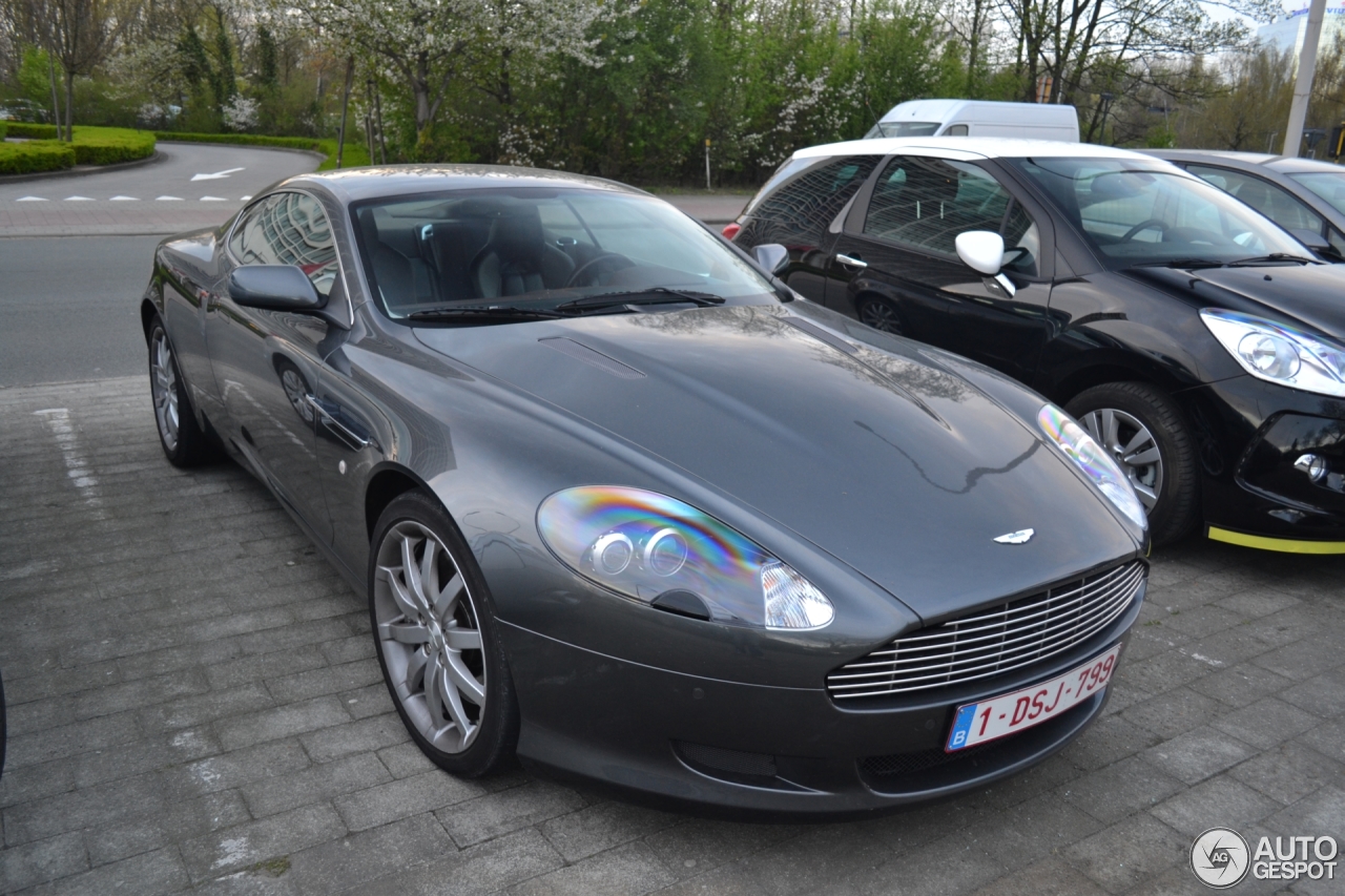 Aston Martin DB9