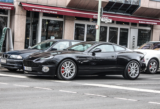 Aston Martin Vanquish S