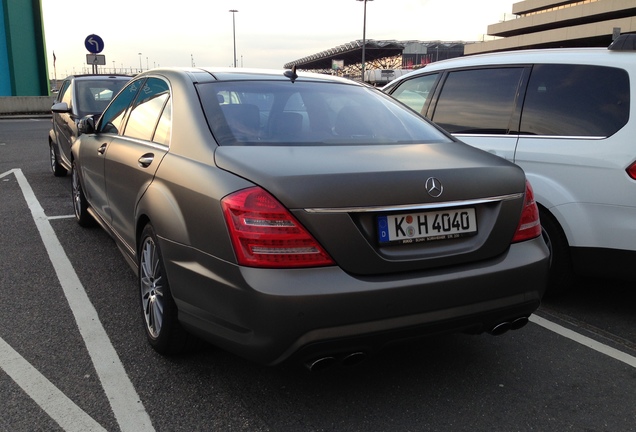 Mercedes-Benz S 63 AMG W221 2010