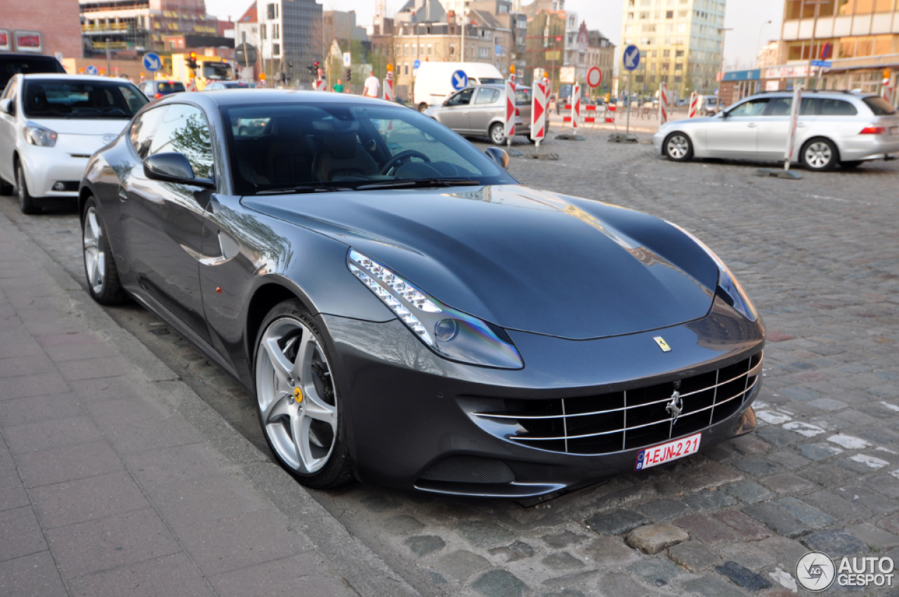 Ferrari FF