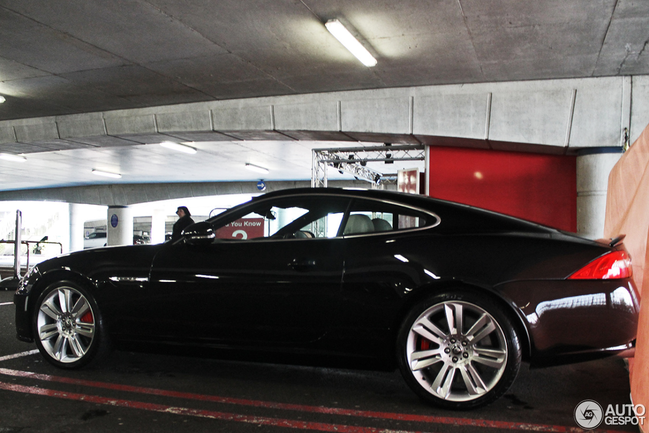 Jaguar XKR 2012