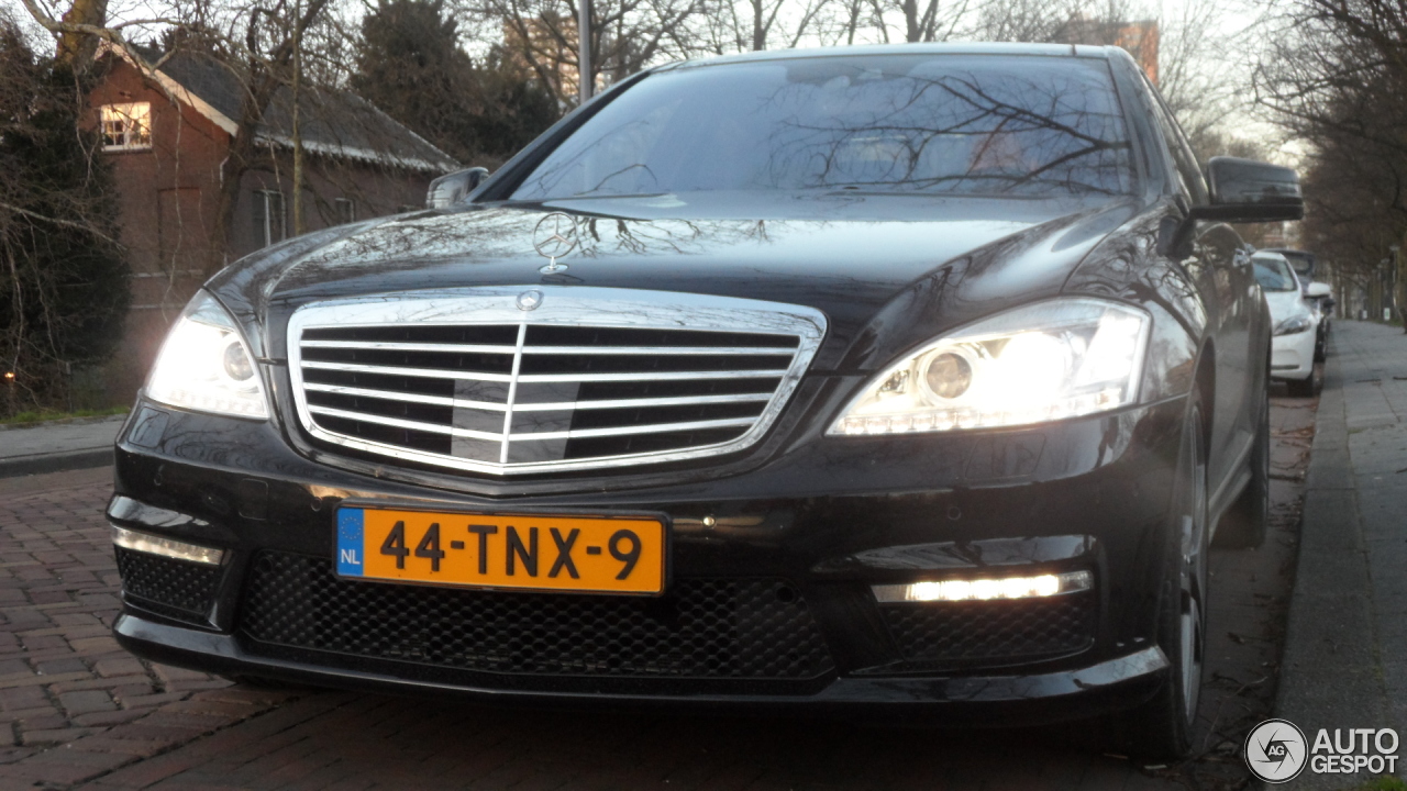 Mercedes-Benz S 63 AMG W221 2011