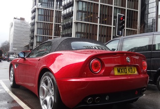 Alfa Romeo 8C Spider