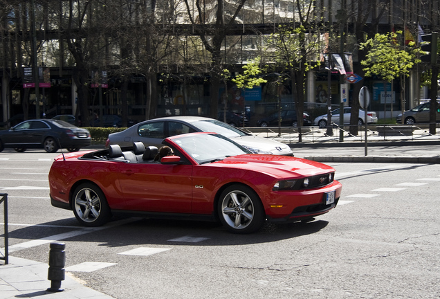 Ford Mustang GT Convertible 2011