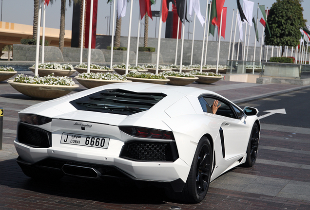 Lamborghini Aventador LP700-4