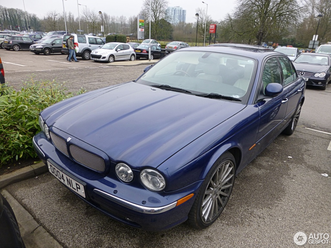 Jaguar XJR