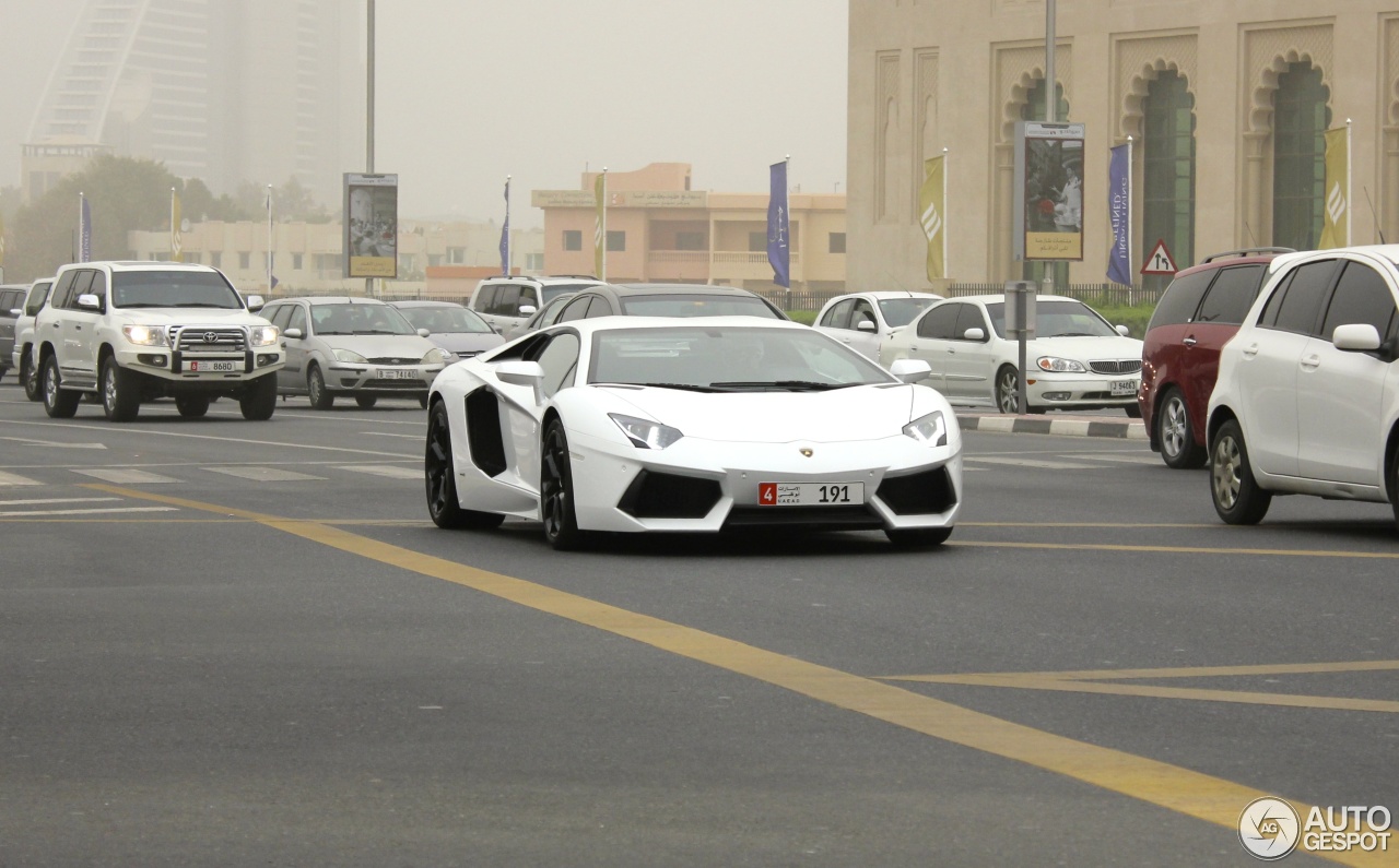 Lamborghini Aventador LP700-4