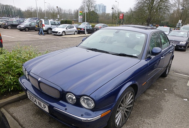 Jaguar XJR