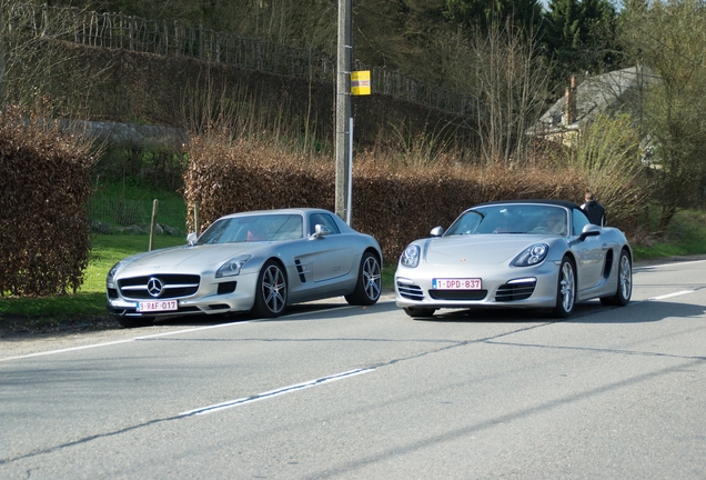 Mercedes-Benz SLS AMG