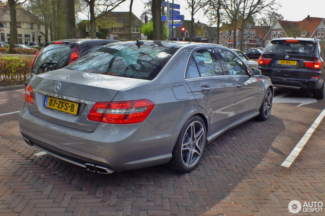 Mercedes-Benz E 63 AMG W212 V8 Biturbo