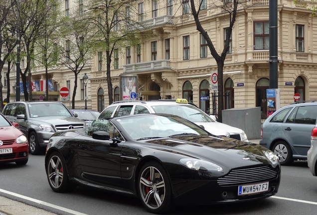 Aston Martin V8 Vantage N400 Roadster