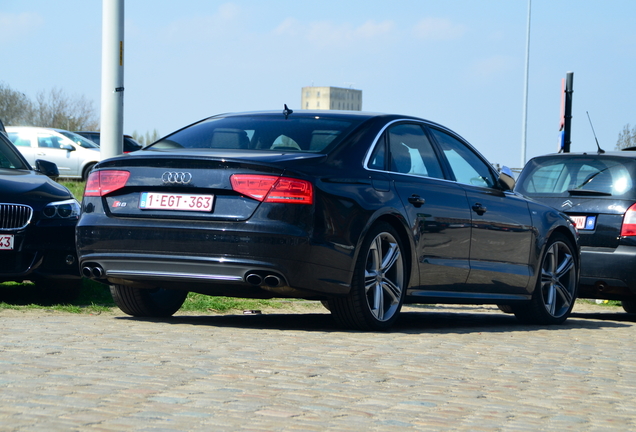 Audi S8 D4