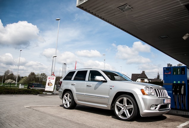 Jeep Grand Cherokee SRT-8 2005