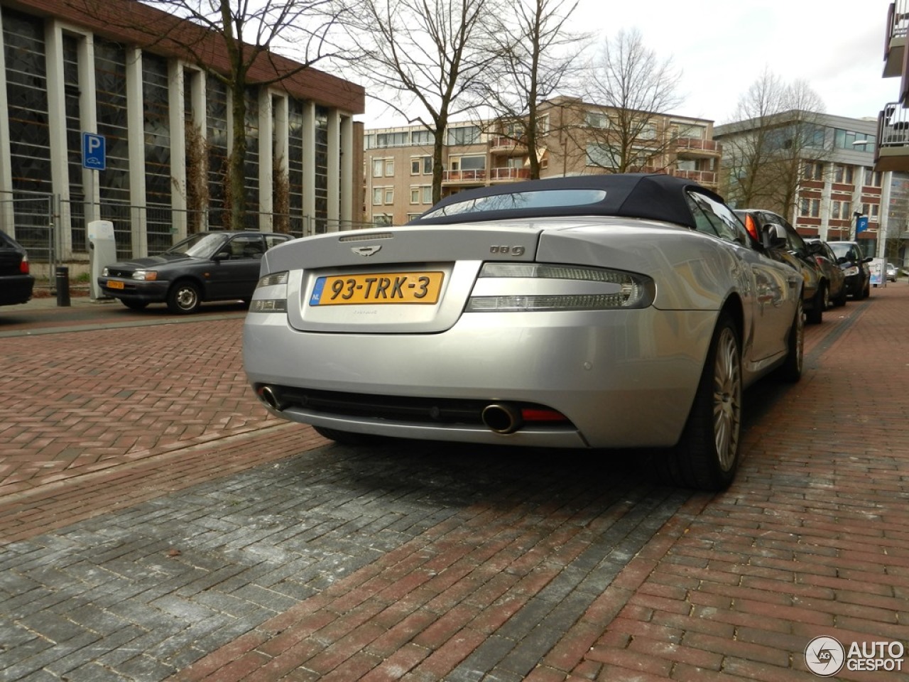 Aston Martin DB9 Volante 2010