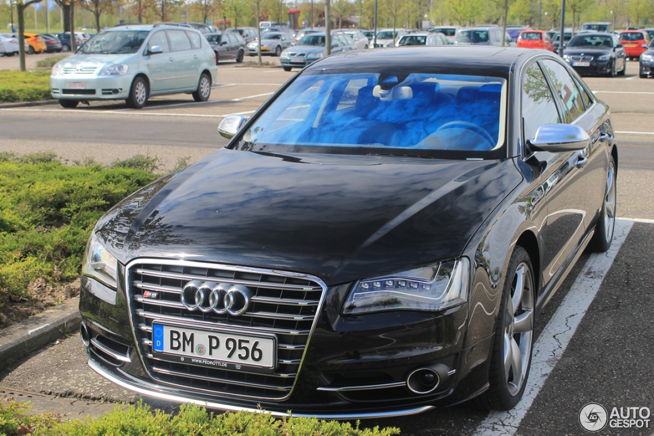 Audi S8 D4