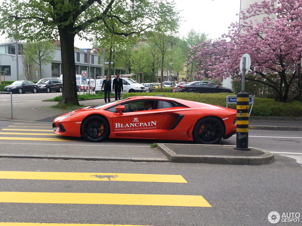 Lamborghini Aventador LP700-4