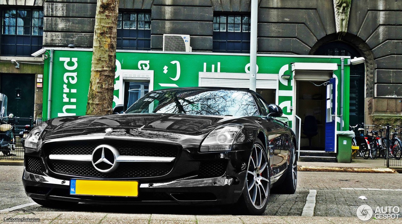 Mercedes-Benz SLS AMG Roadster