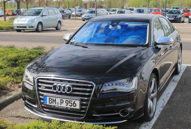 Audi S8 D4