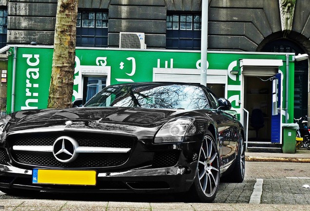 Mercedes-Benz SLS AMG Roadster