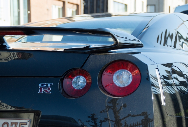 Nissan GT-R 2012