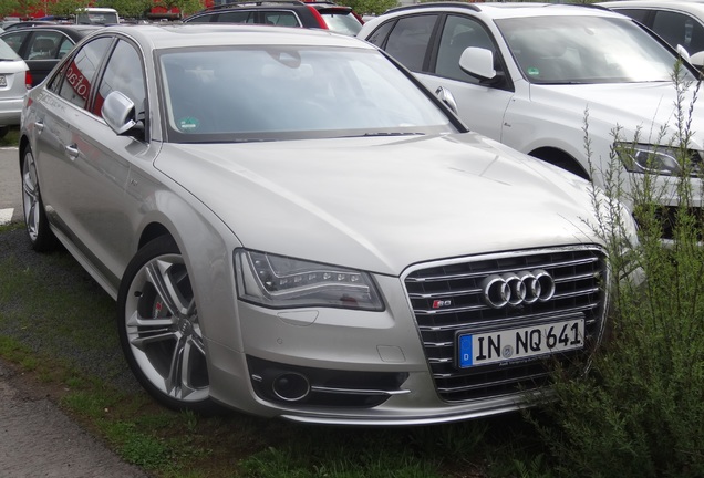 Audi S8 D4