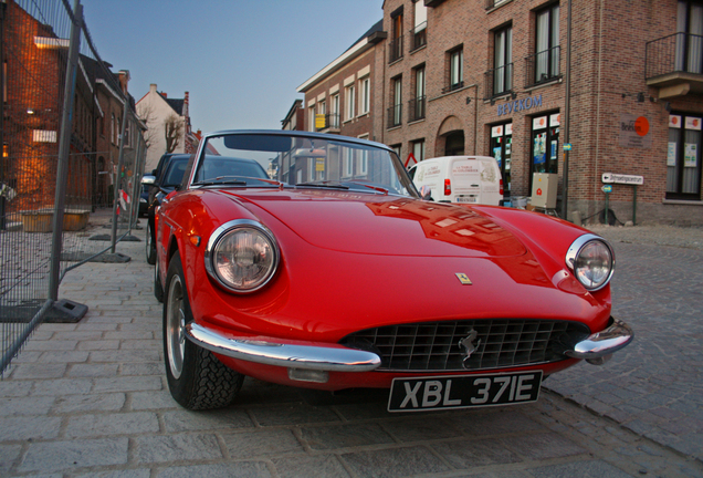 Ferrari 330 GTS