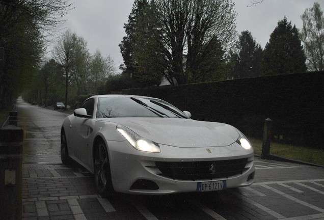 Ferrari FF