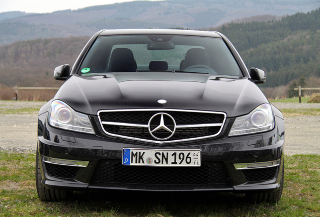 Mercedes-Benz C 63 AMG W204 2012