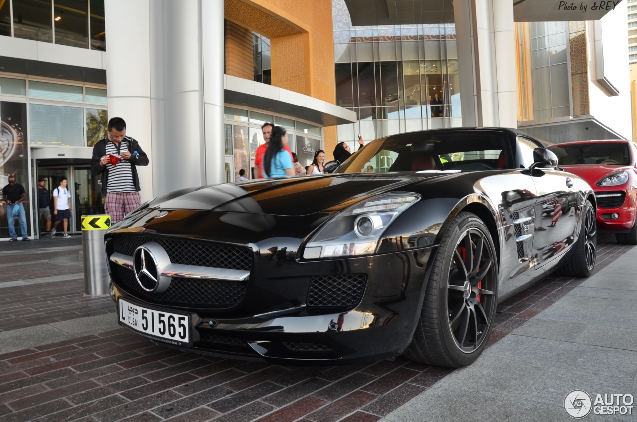 Mercedes-Benz SLS AMG Roadster