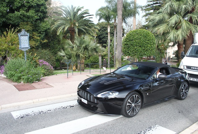 Aston Martin V12 Vantage Roadster