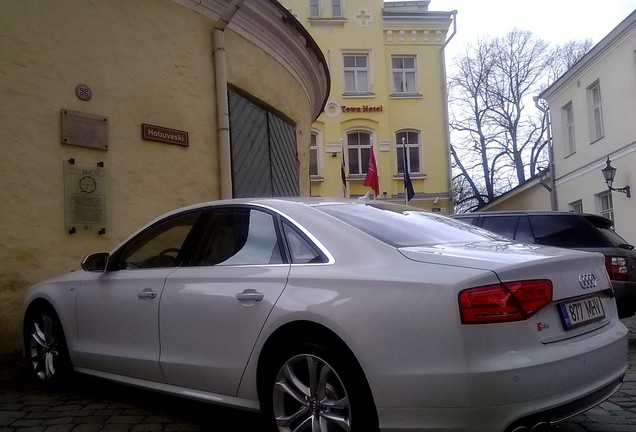 Audi S8 D4