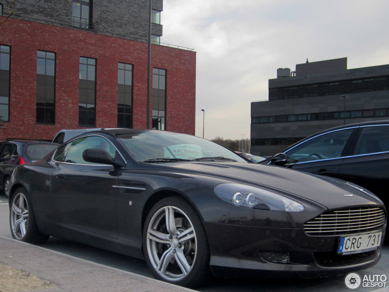 Aston Martin DB9