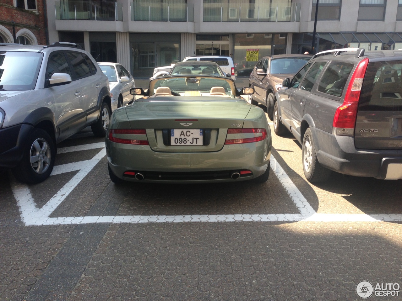 Aston Martin DB9 Volante