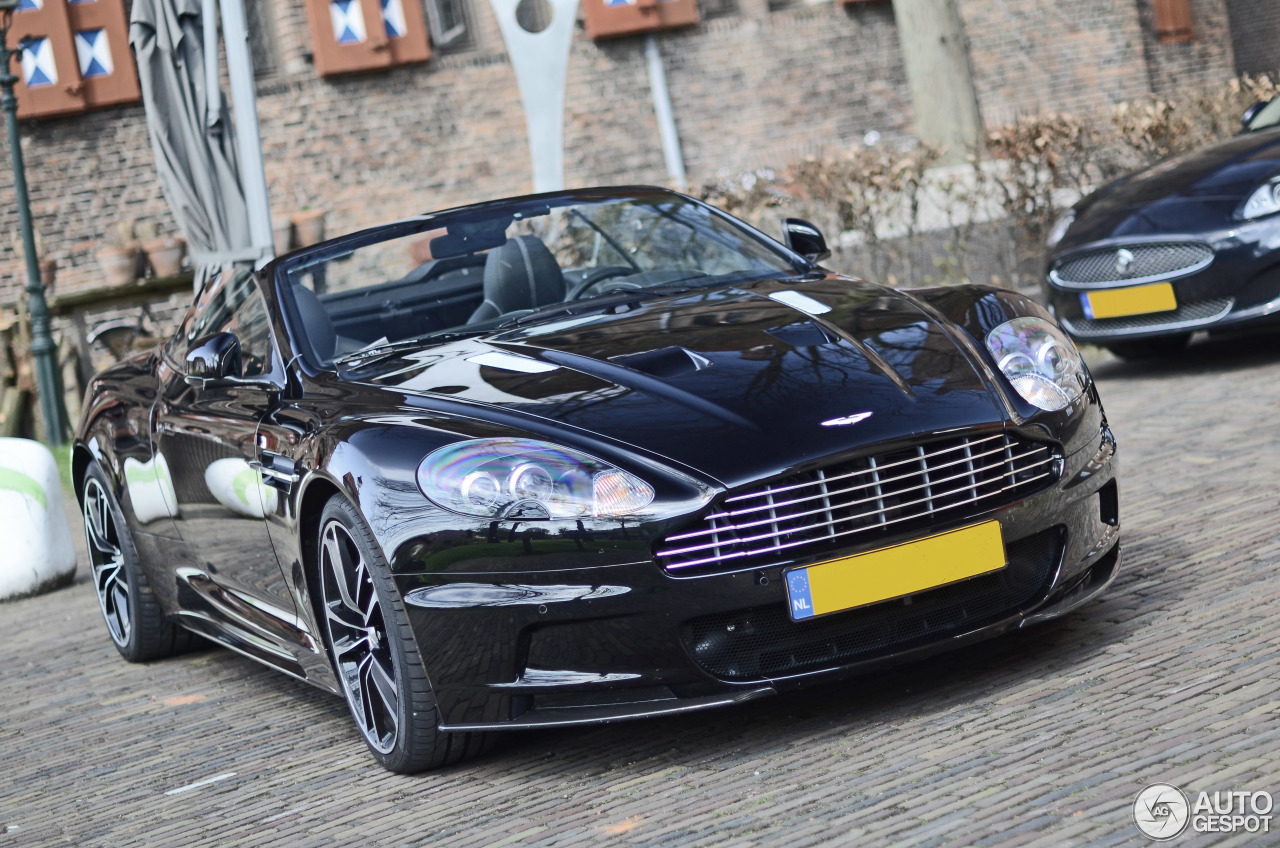 Aston Martin DBS Volante