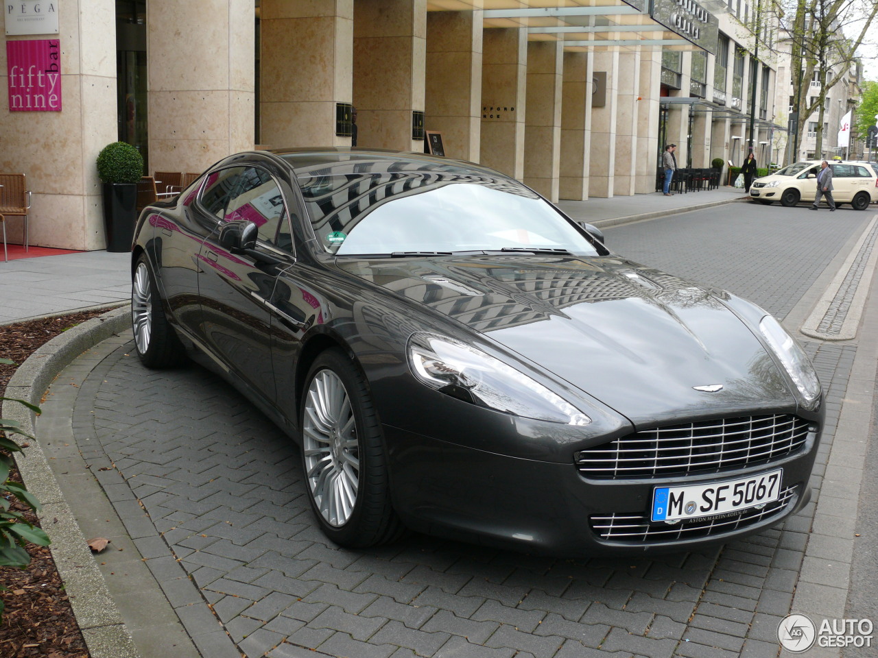 Aston Martin Rapide