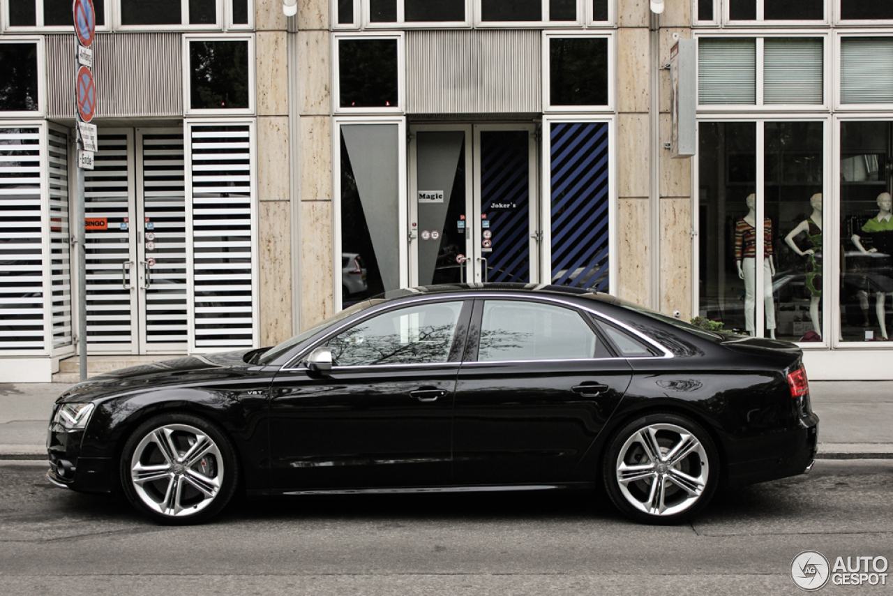 Audi S8 D4