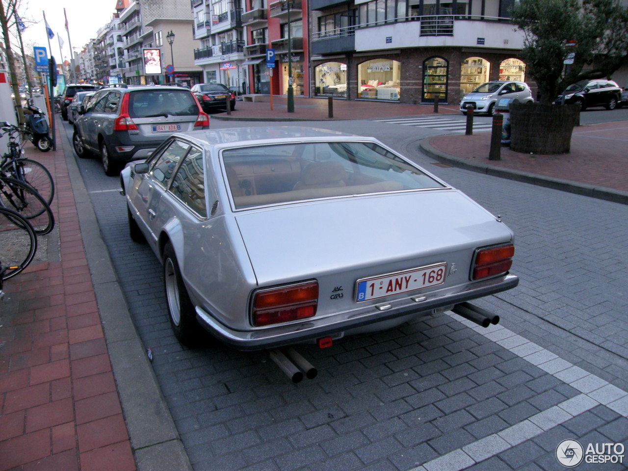 Lamborghini Jarama 400 GT