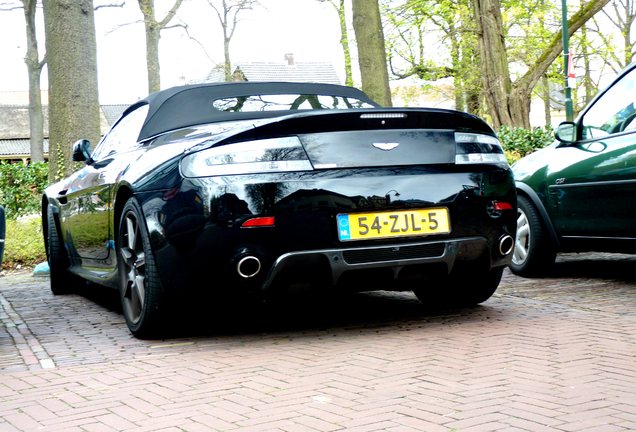 Aston Martin V8 Vantage Roadster