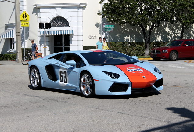 Lamborghini Aventador LP700-4